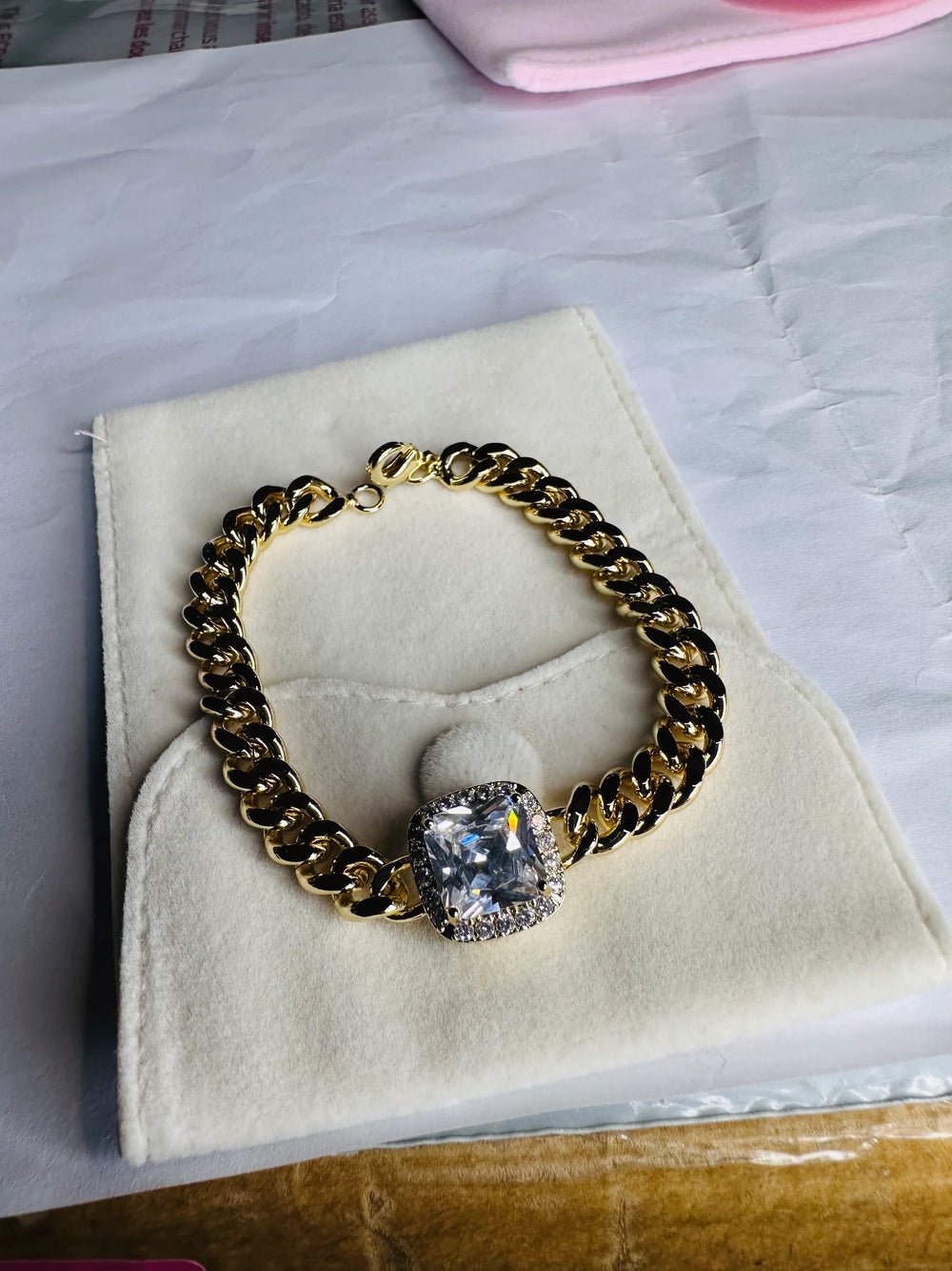 The Cushion Halo Cuban