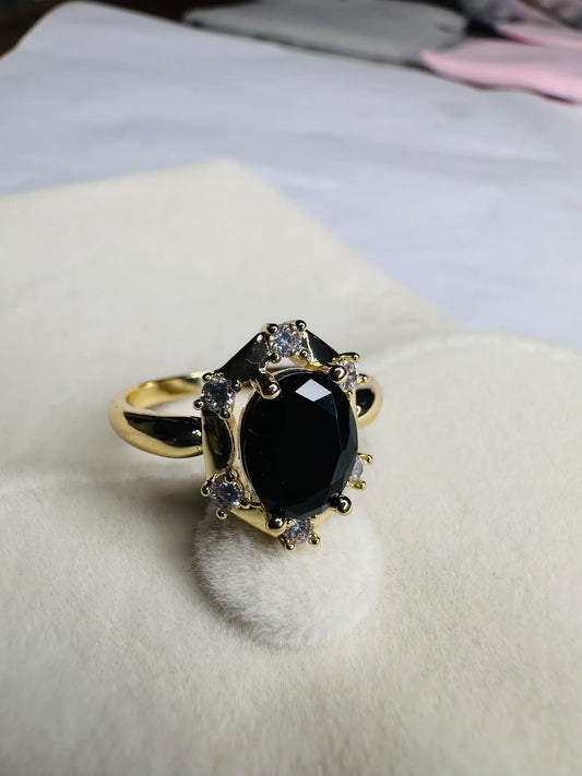 The Onyx Hexagon Halo