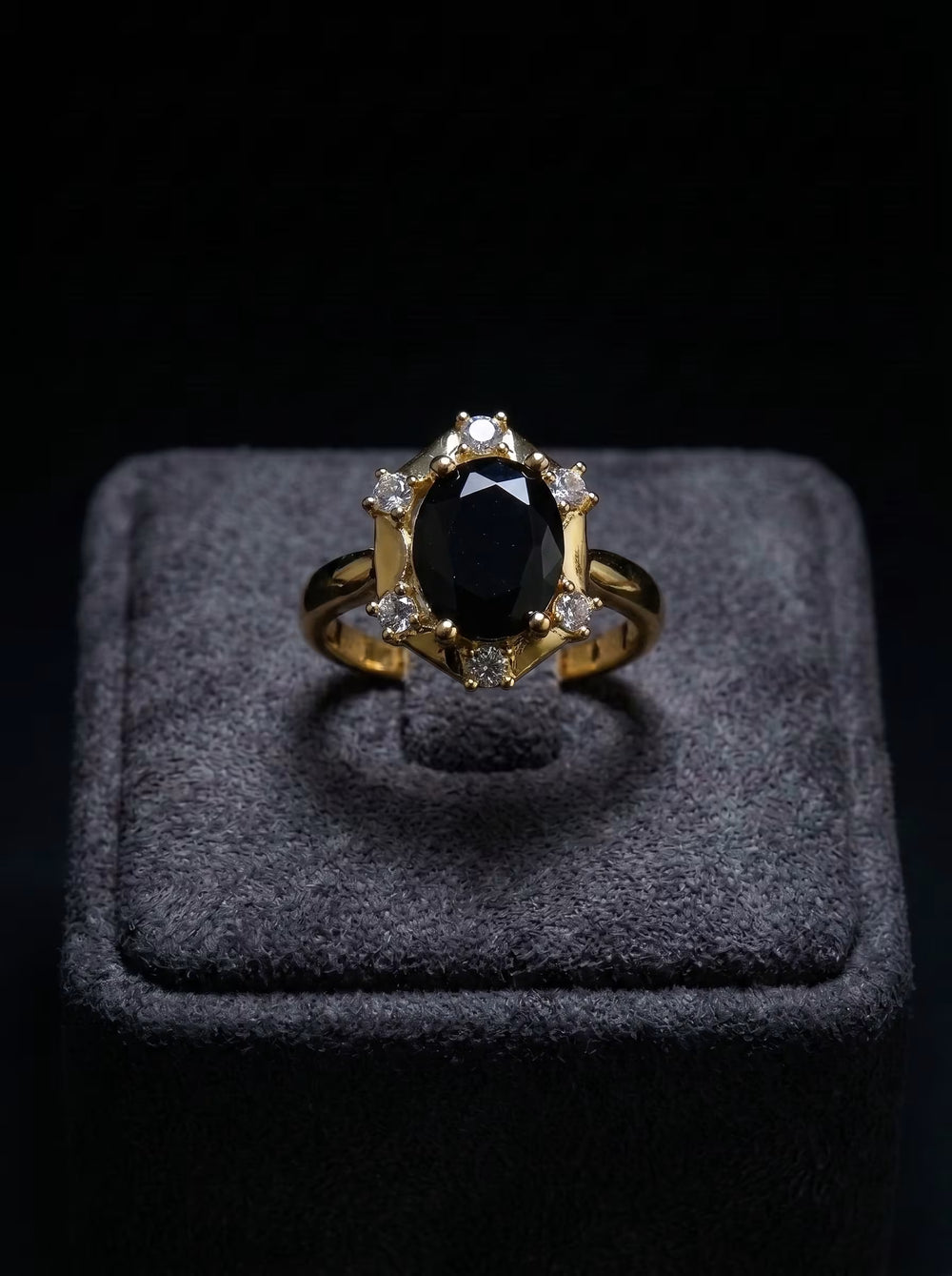 The Onyx Hexagon Halo
