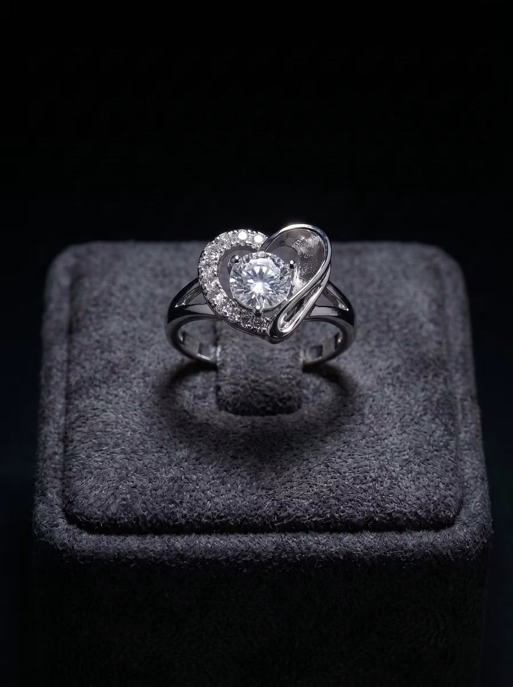 The Rhodium Amour Promise Ring