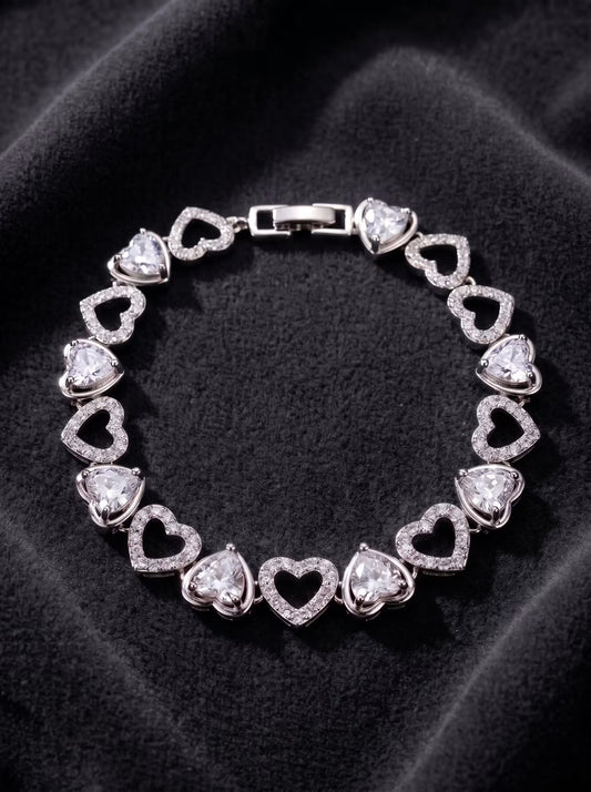 The Alternating Heart Link
