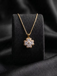 The Morganite Clover Pendant