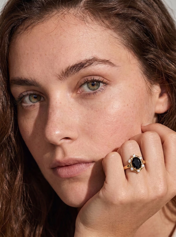 The Onyx Hexagon Halo