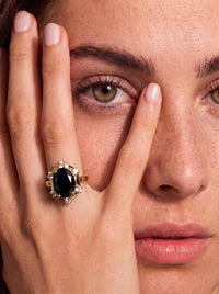 The Onyx Hexagon Halo